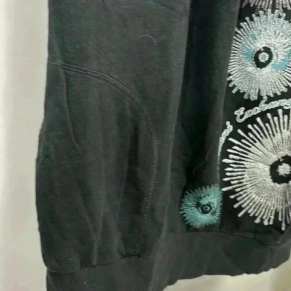 Armani Exchange Women’s T-shirt - Picture 4 of 6